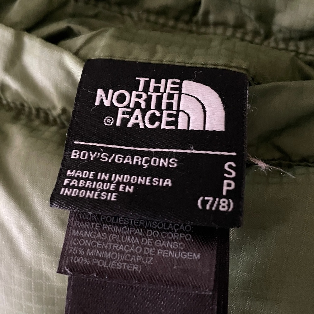 The North Face 550 Down Puffer Reversible Hooded Boy's 7/8 Jacket Black Green - Picture 5 of 10